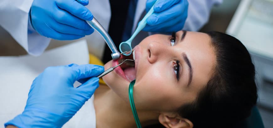 Dentista de urgencias en Málaga: qué hacer y dónde ir