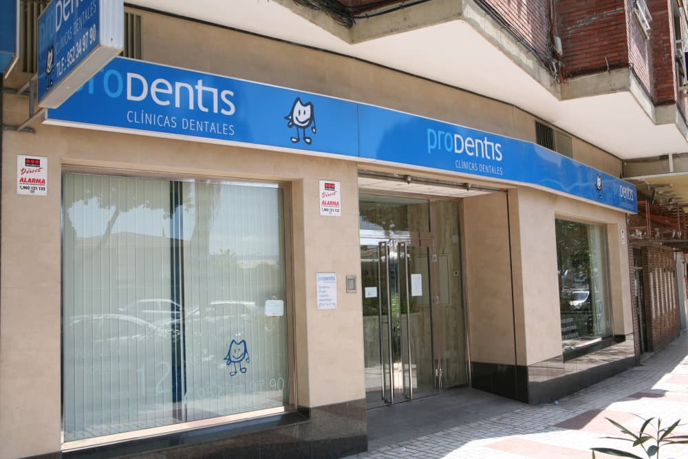 Turismo dental en Málaga: calidad europea a precios accesibles