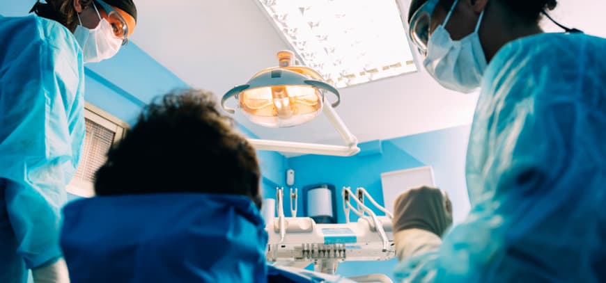 Invisalign vs Spark: Comparativa Completa 2026