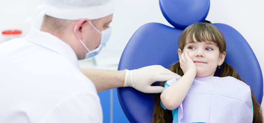 Dolor de Muelas: Remedios Caseros y Cuándo Ir al Dentista